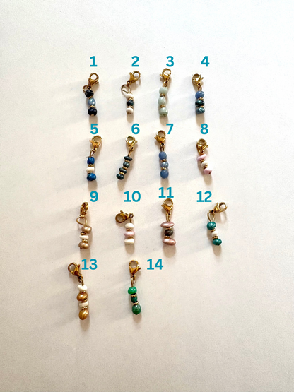 Charms tiges perlées