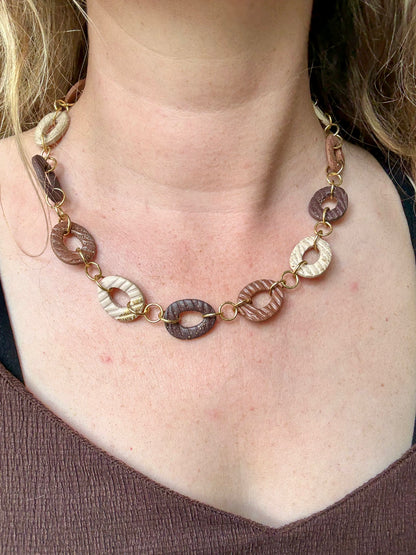 Collier Orova